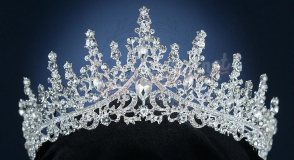 Sapphire Diamond Tiara Set: The Ultimate Statement of Luxury and Grace